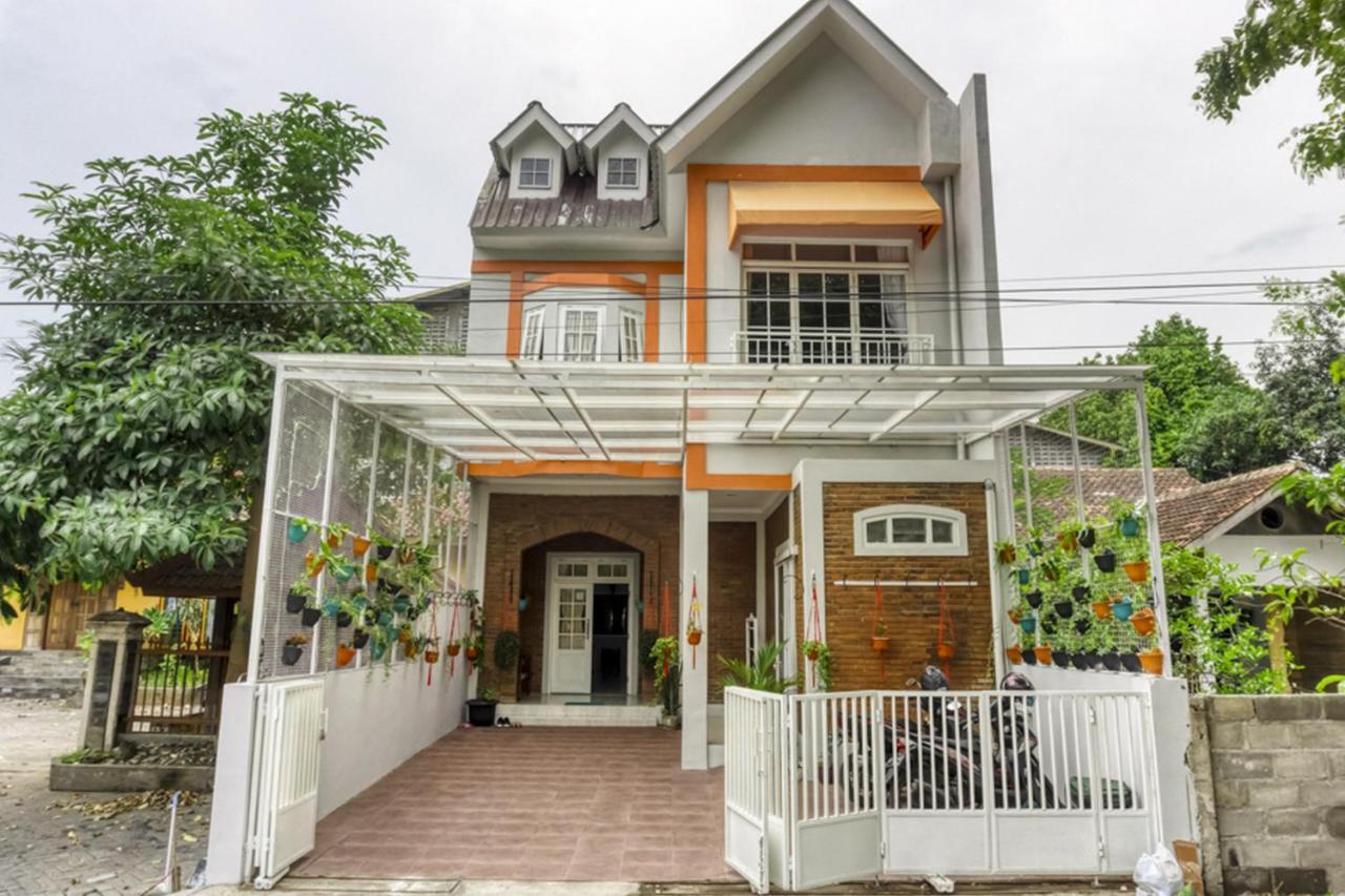 Reddoorz Near Sindu Kusuma Edupark 2 Hotel Cebongan Kültér fotó