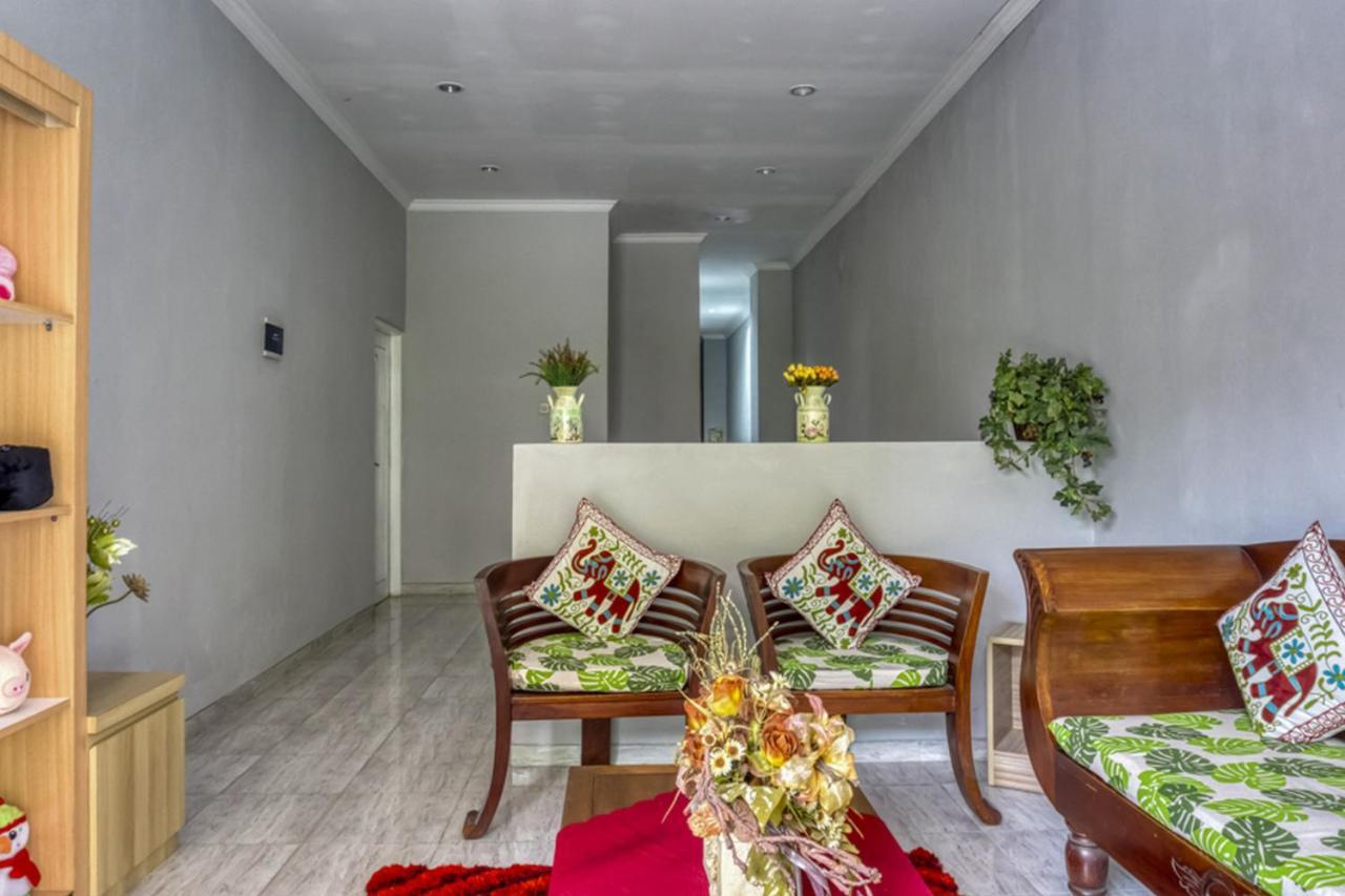 Reddoorz Near Sindu Kusuma Edupark 2 Hotel Cebongan Kültér fotó